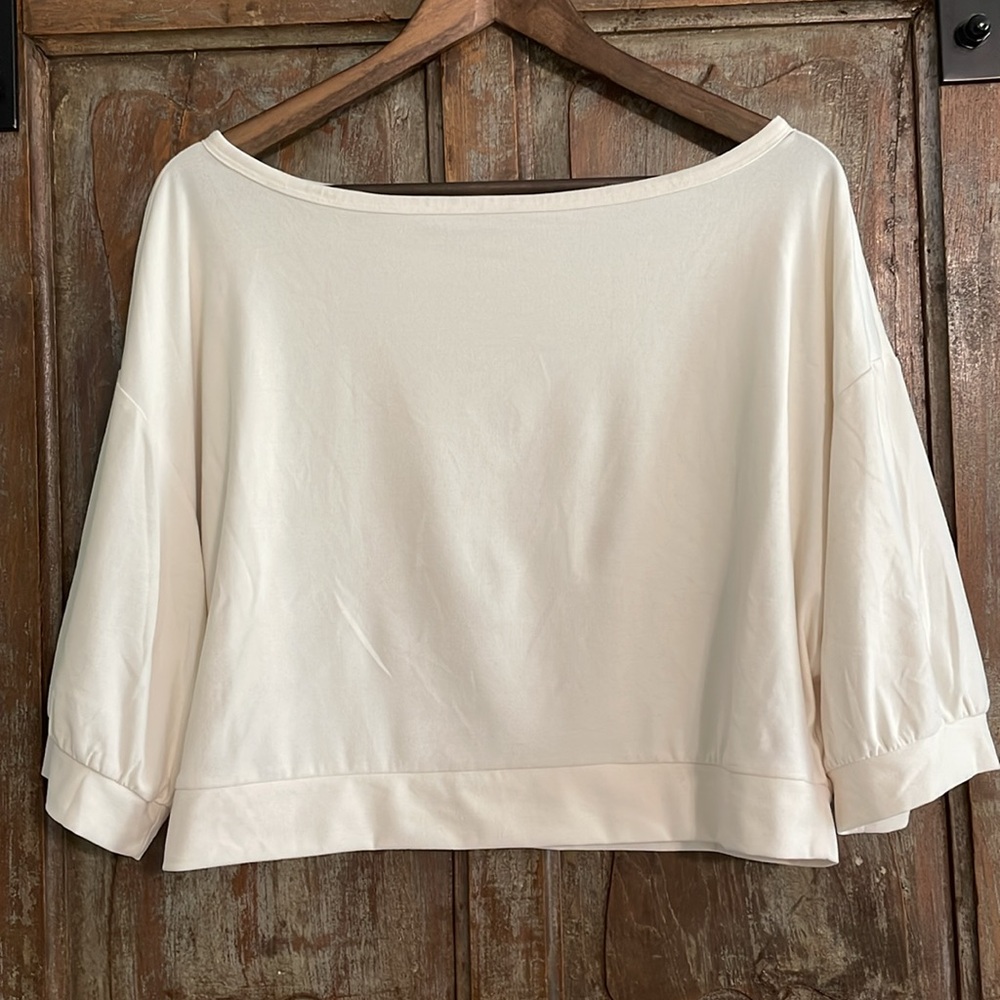 Old Navy Active Wear Cropped 1/2 Sleeve Lightweight Sweatshirt Size M